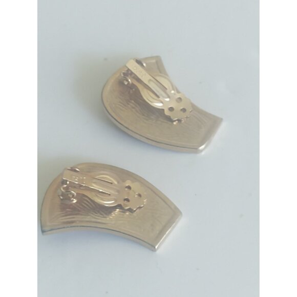 Vintage Dafri Canada Clip on earrings 1940-1950 - Picture 6 of 9